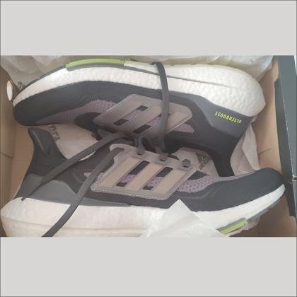 ZAPATILLAS Hombre • Running ULTRABOOST 21